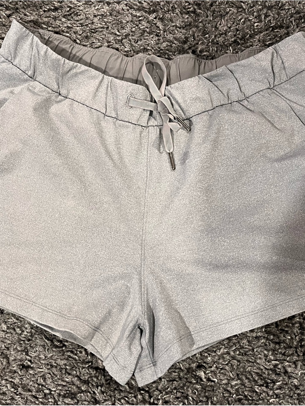 Lululemon On The Fly Shorts 2.5” Inseam Size 12 Gray
